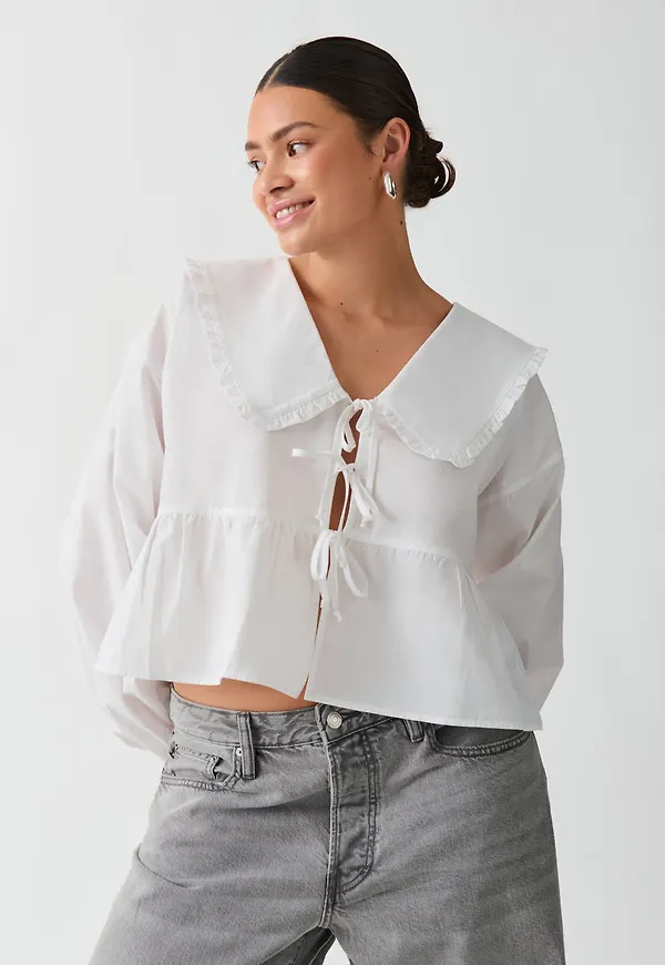 Tie collar blouse