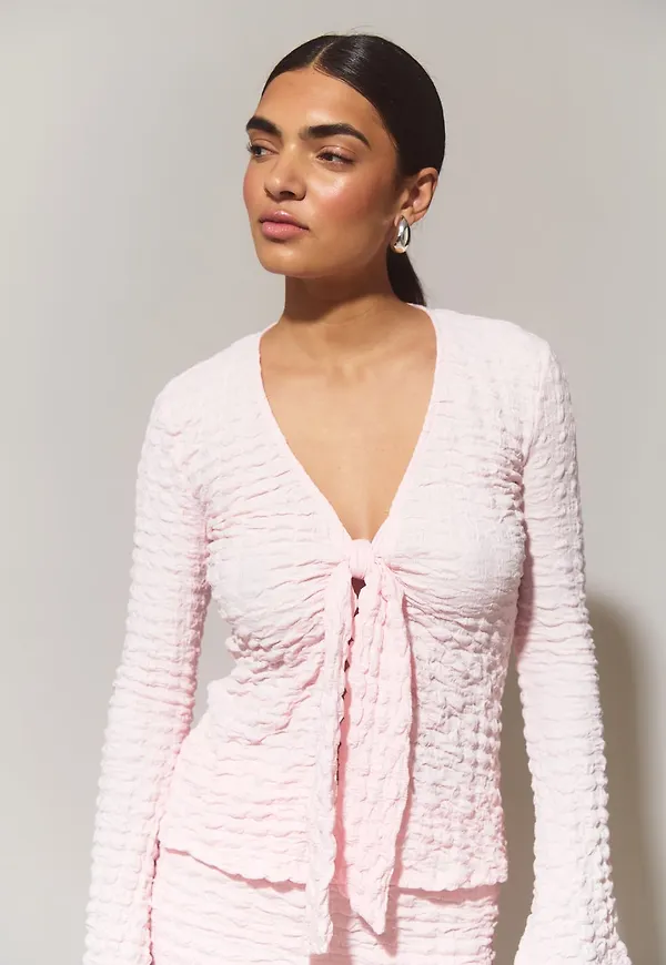 Tie front top