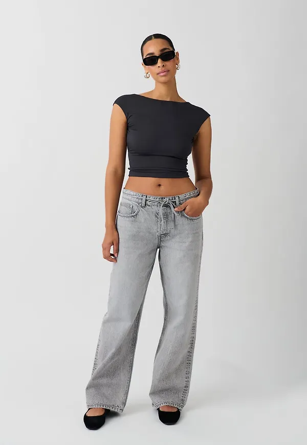 Tie waist baggy jeans