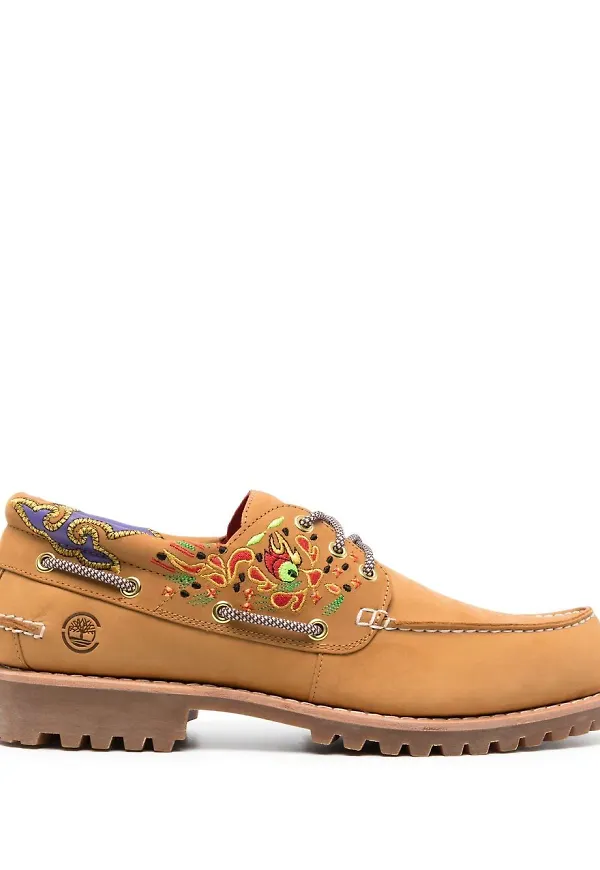 Timberland seglarskor med blomsterbrodyr - Brun