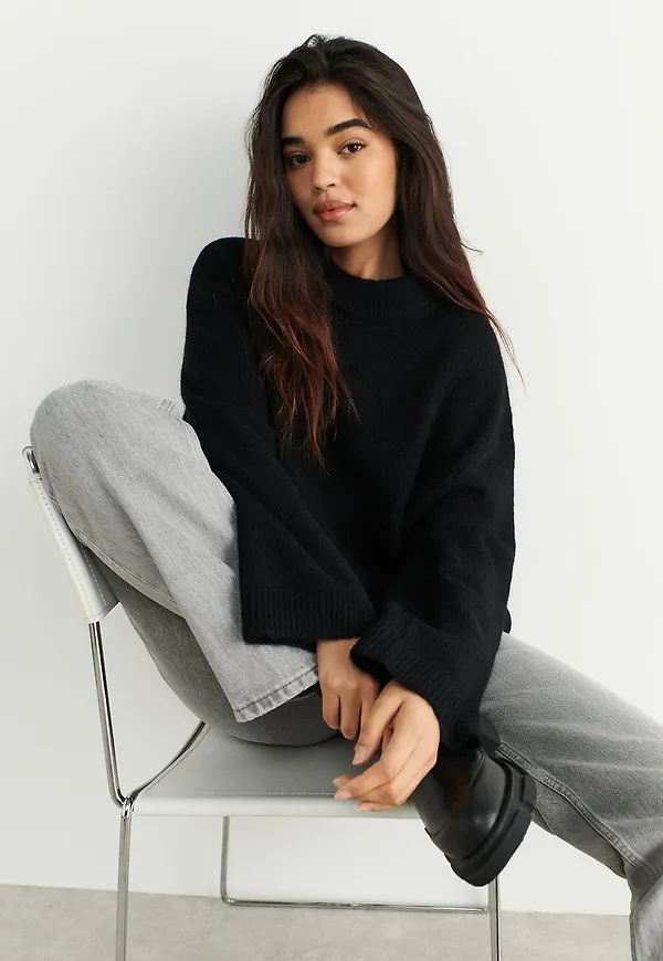Tindra knitted sweater