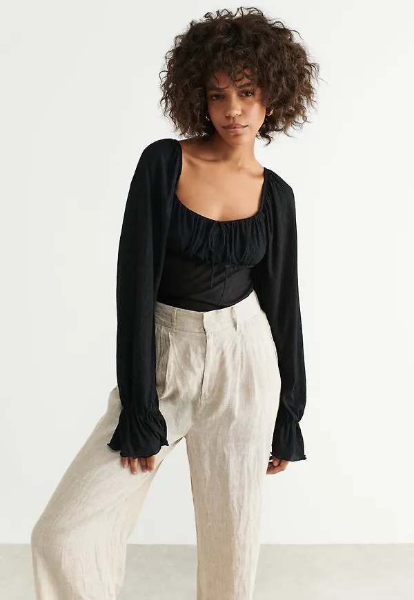 Tiril top