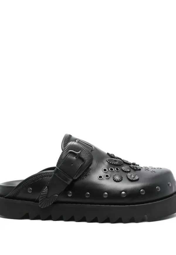 Toga Virilis slip-ons med nitar - Svart