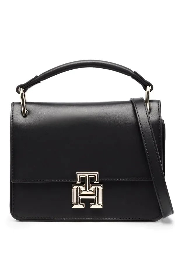 Tommy Hilfiger läderväska med monogram - Svart