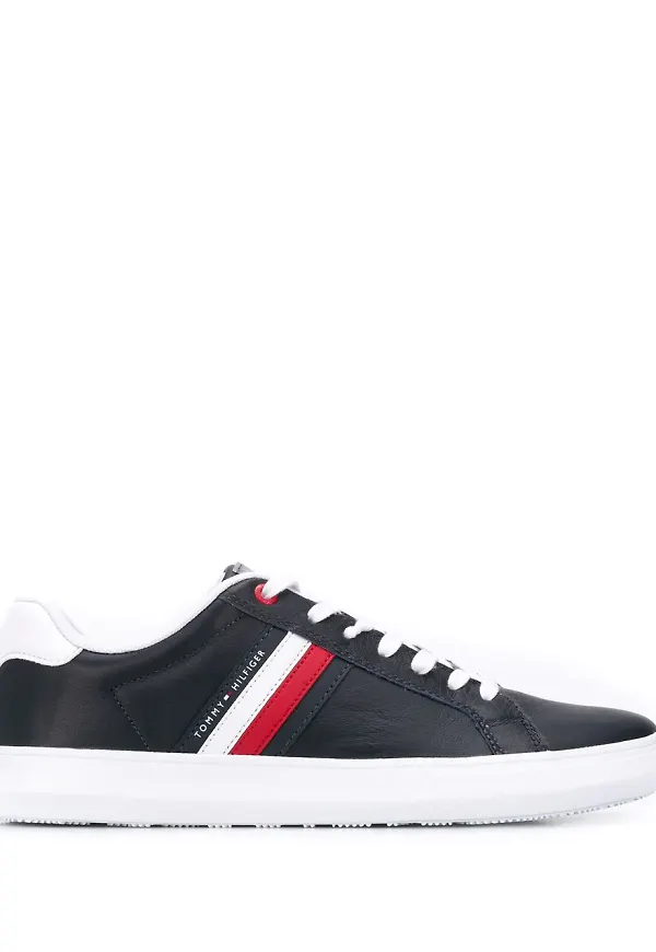Tommy Hilfiger låga sneakers med randdetalj - Blå