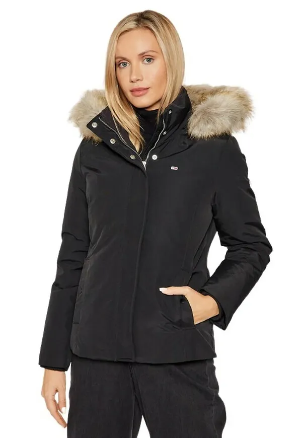 Tommy Jeans - Vinterjackor - Svart - Dam - Storlek: M