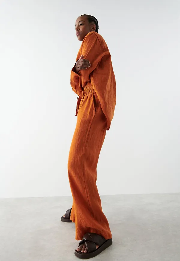 Tora padded sandals