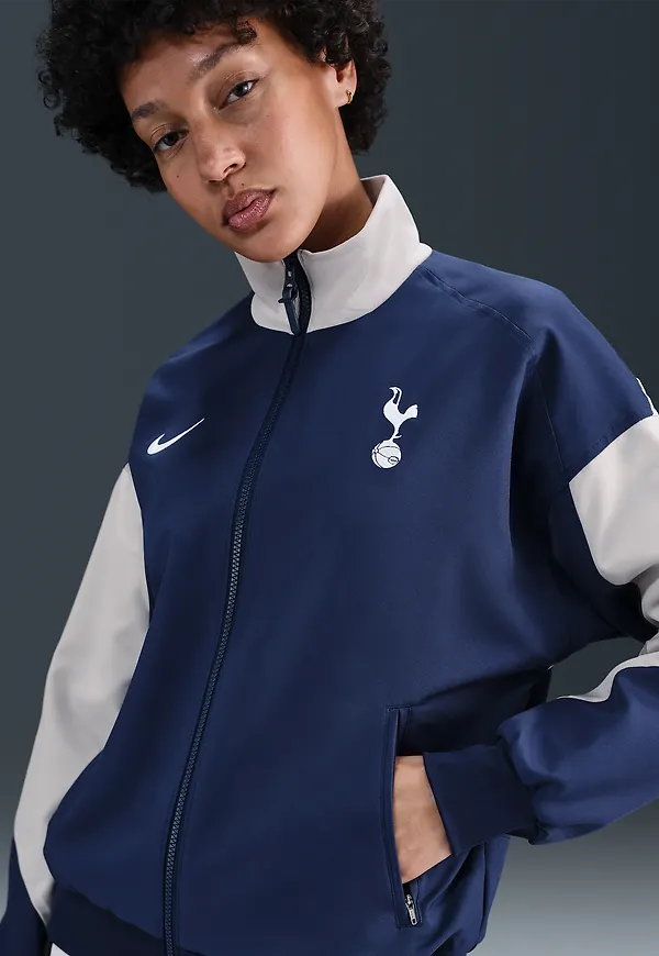 Tottenham Hotspur Strike (hemmaställ)