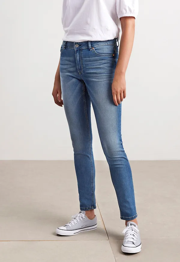 TOVA Slim fit jeans