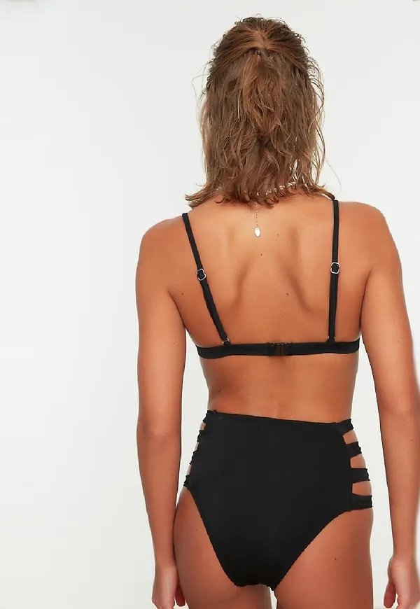 Trendyol Bikiniöverdel svart