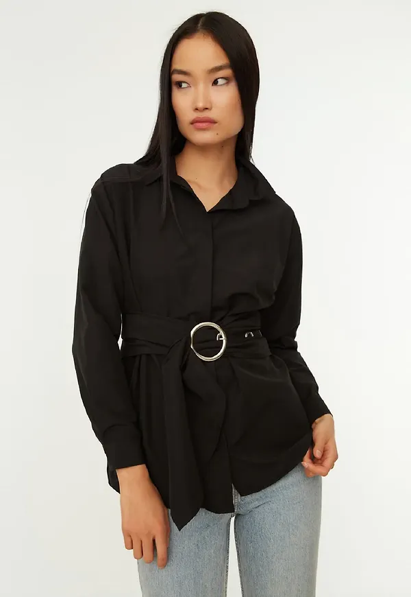 Trendyol Blus svart