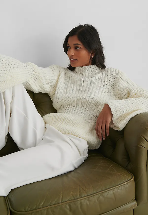 Trendyol Knit Sleeve Detail Sweater - Offwhite