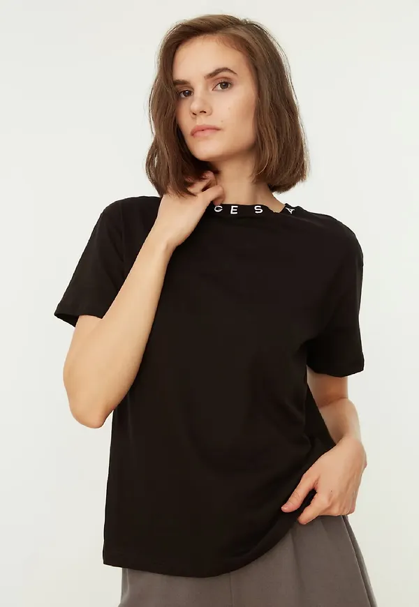 Trendyol T-shirt svart