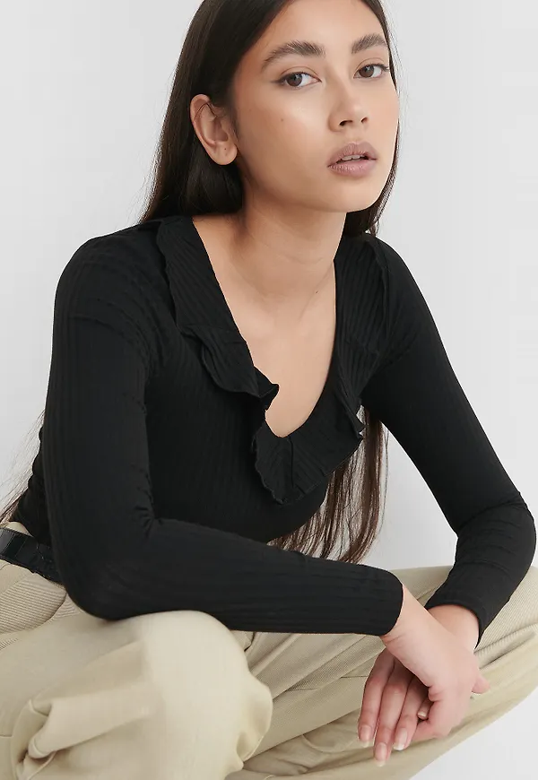 Trendyol Topp - Black