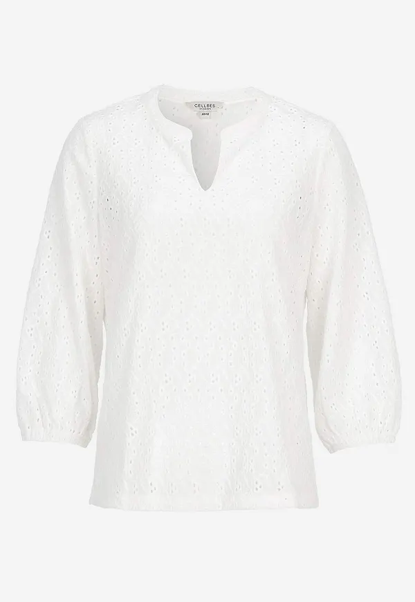 Trikåtopp med broderat hålmönster