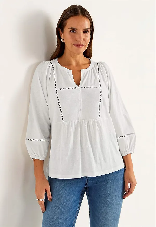 Trikåtopp med boho stil