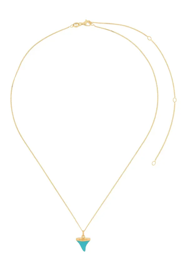 True Rocks halsband med hajtand - Guldfärgad