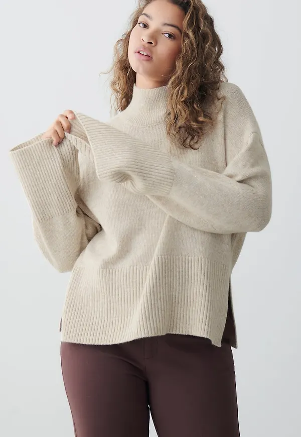 Turtleneck knitted sweater
