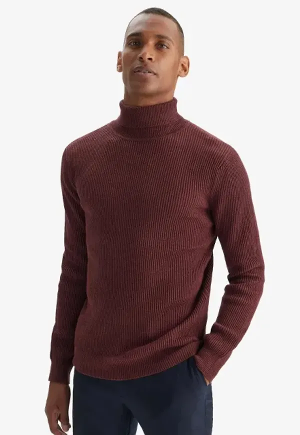 Turtleneck Ribbad Pimabomull