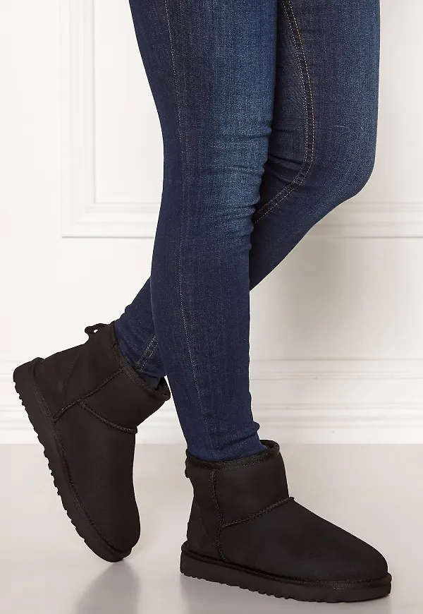 UGG Classic Mini II Black 38