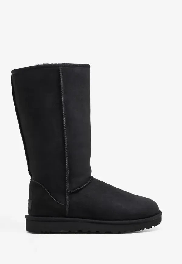 UGG - Svart - W Classic Tall Ii