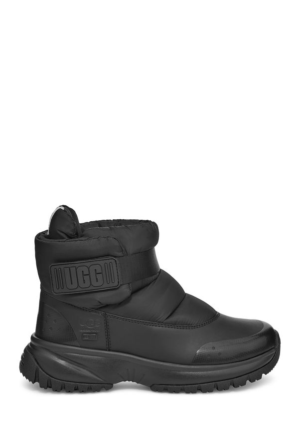 Ugg Yose Puff Boots Black i storlek 36 och färg Svart
