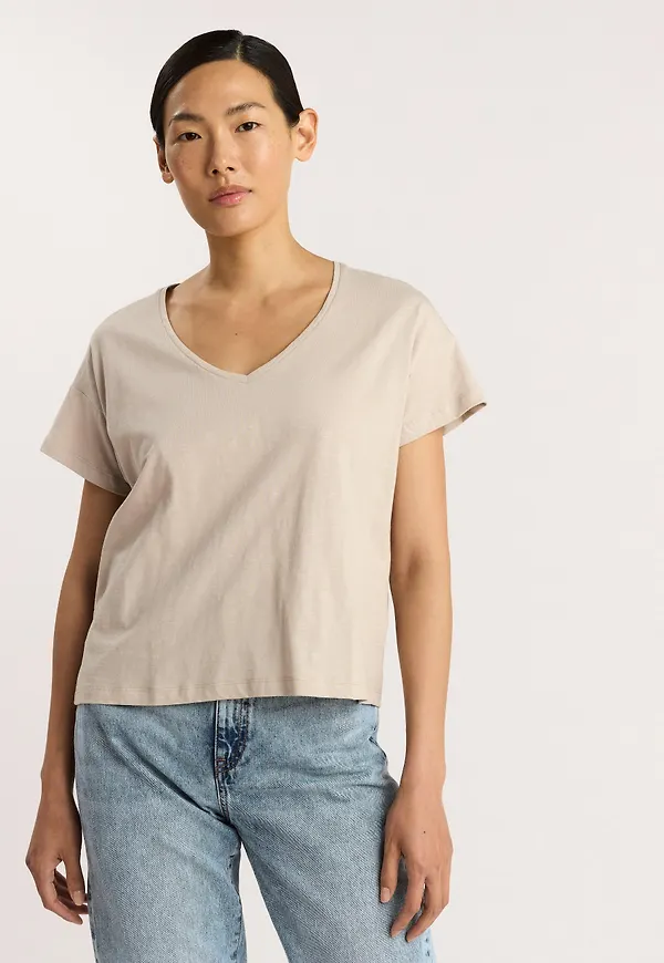 V-ringad t-shirt i bomull