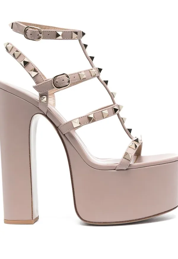 Valentino Garavani Rockstud platåsandaler - Rosa