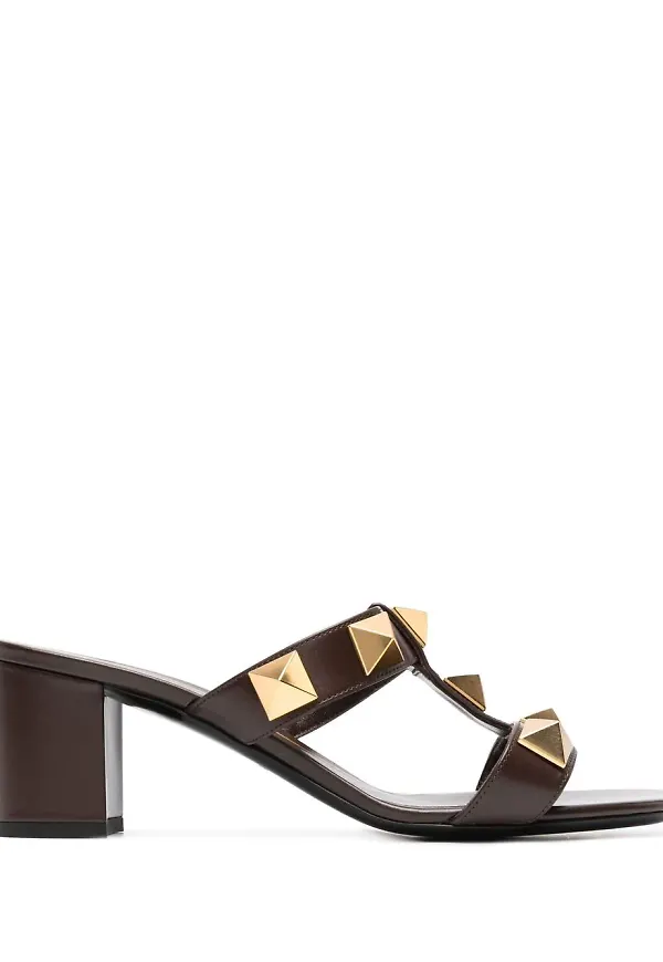 Valentino Garavani Rockstud slip-ons - Brun