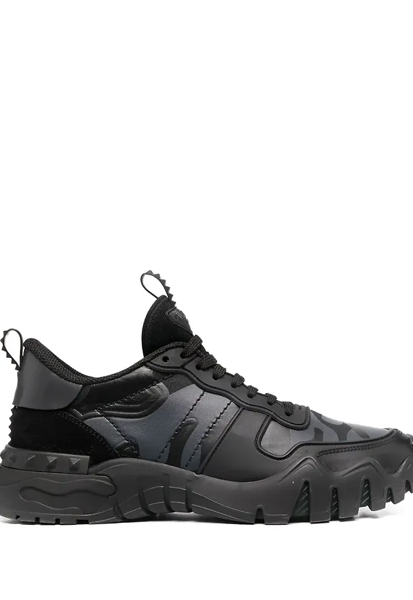 Valentino Garavani sneakers med panel - Svart