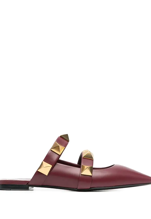 Valentino Garavani spetsiga slip-ons med nitar - Svart