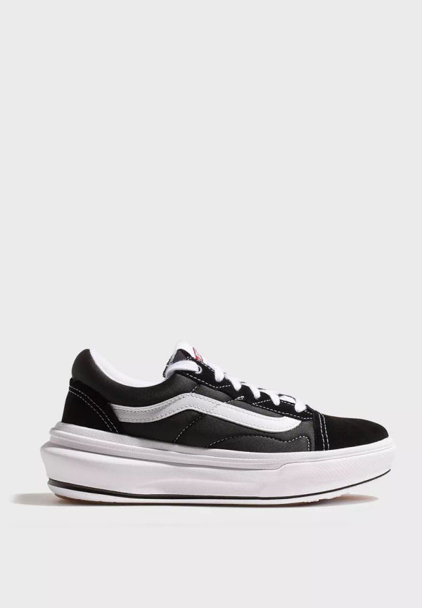 VANS - Låga sneakers - Black/White - UA Old Skool Overt CC - Sneakers