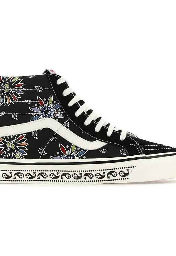 Vans - Sneakers - Svart - Dam - Storlek: 38 1/2 Eu,38 Eu,39 Eu,37 Eu,39 1/2 Eu,36 1/2 Eu,40 EU