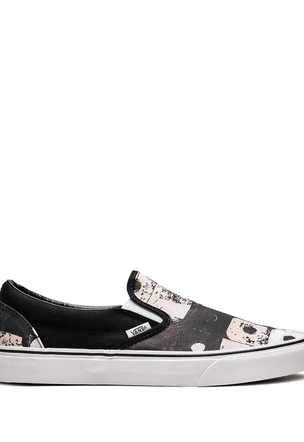 Vans klassiska slip on-sneakers - Svart