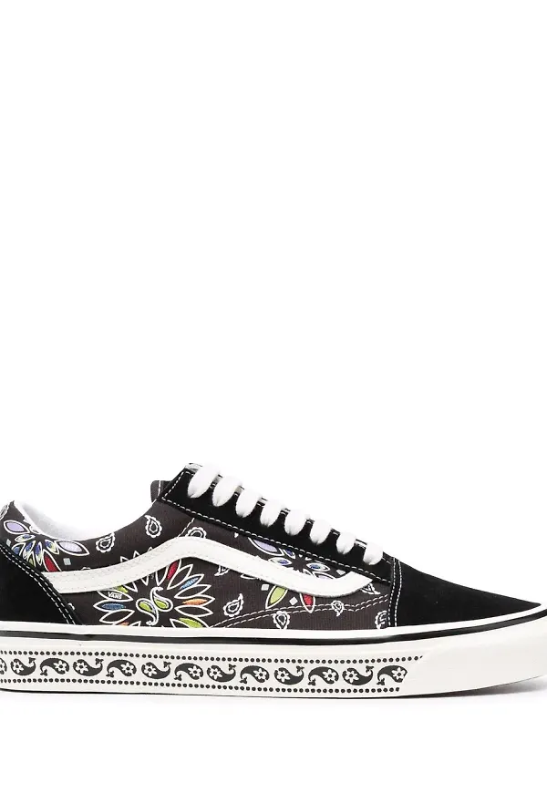 Vans Old Skool bandanamönstrade sneakers - Svart
