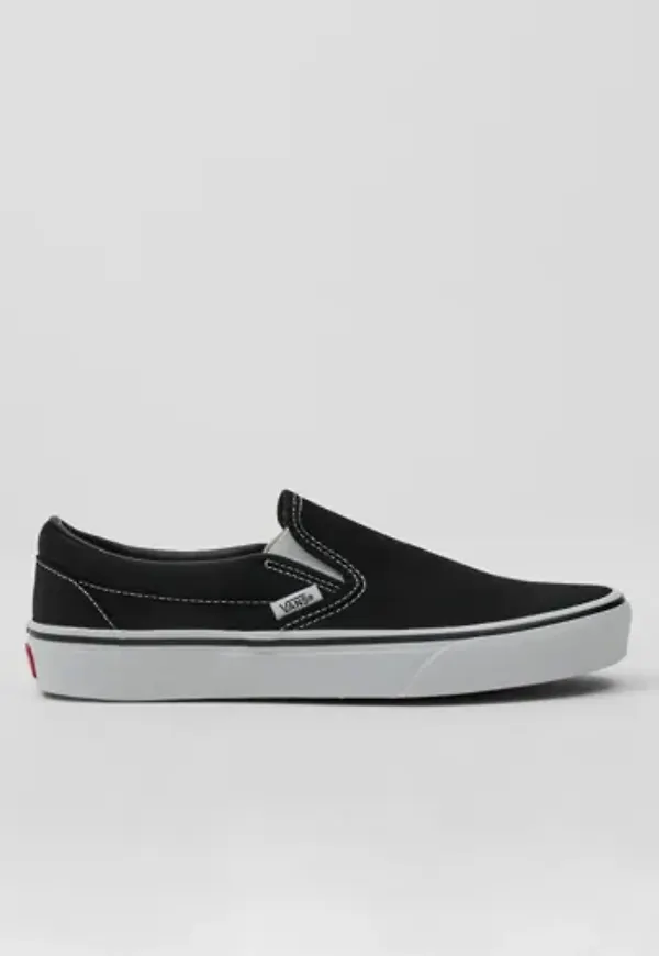 VANS - Svart - Ua Classic Slip-On