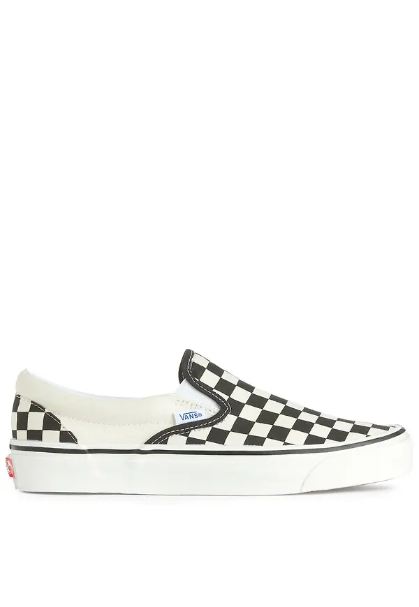 Vans UA Classic Slip-On Shoes - White