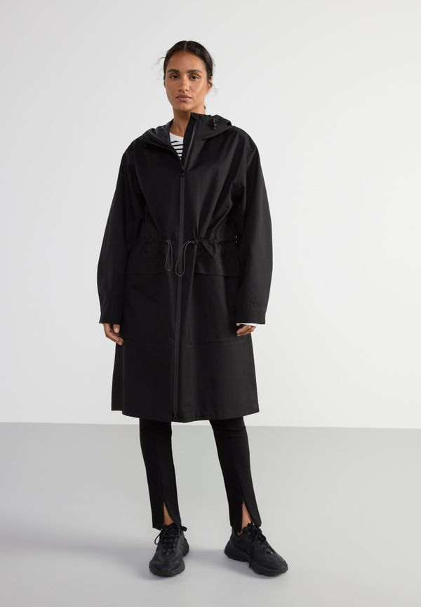 Vattentät parkas med huva