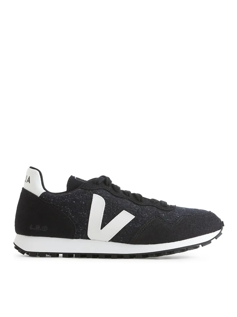VEJA SDU Flannel Trainers - Black