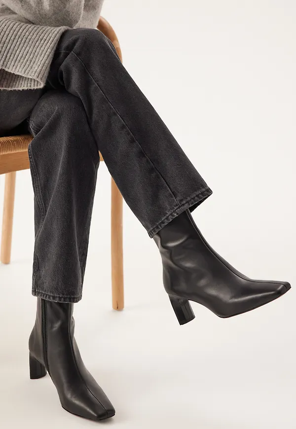 Vendela Classic Boots