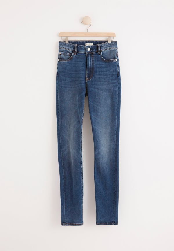 VERA Slim fit jeans med hög midja