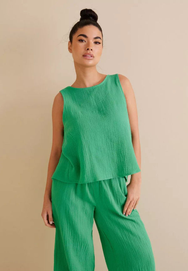 Vero Moda - Blusar - Holly Green - Vmnatali Sl Open Back Top Wvn - Blusar & Skjortor