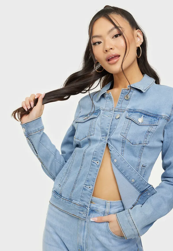 Vero Moda - Jeansjackor - Ljus Blå - Vmhot Soya Ls Denim Jacket Mix Noos - Jackor - denim jackets
