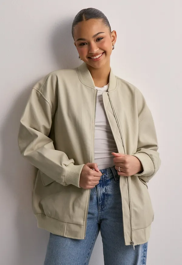 Vero Moda - Beige - Vmagate Coated Jacket Wcp