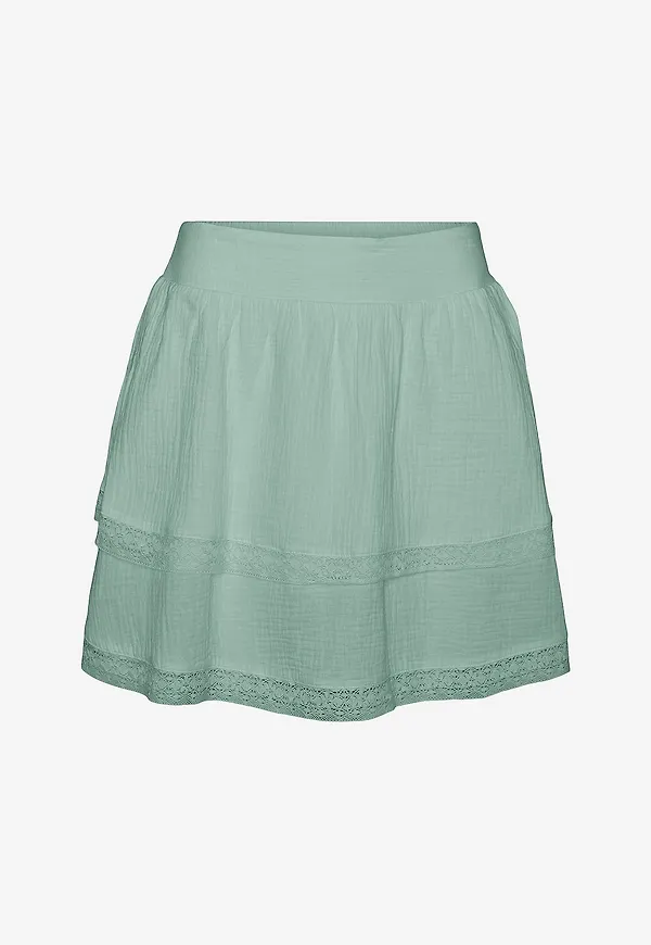 Vero Moda - Volangkjol vmNatali HW Short Lace Skirt Wvn - Grön