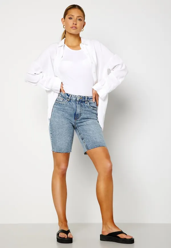 VERO MODA Brenda HR Long Shorts Light Blue Denim Det S