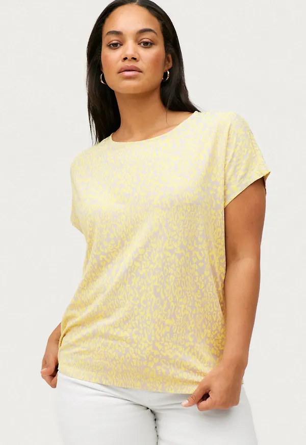 Vero Moda Curve - Topp vmEmelie SS O-neck Blouse - Gul