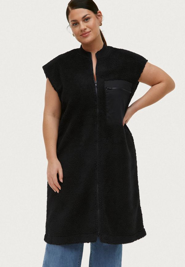 Vero Moda Curve - Väst vmEmmie Teddy Long Vest Curve - Svart