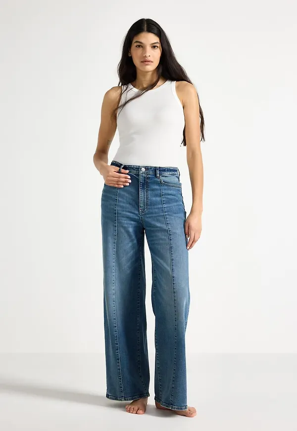 Vida jeans med hög midja