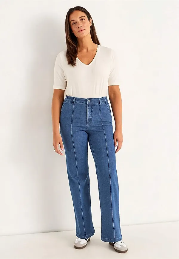 Vida jeans med sydda pressveck - två längder Mia